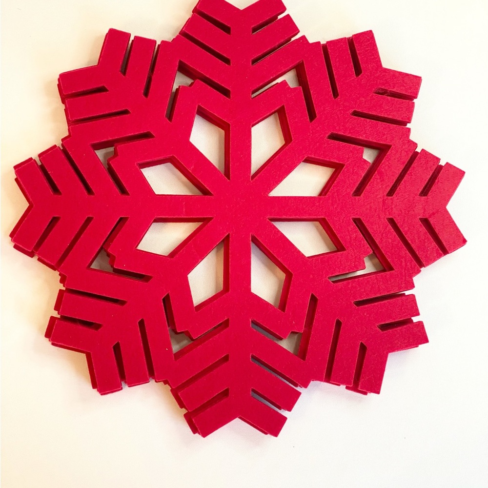 SET of 6 Wondershop Red Snowflake Placemats 14” Christmas Holiday Table Decor
